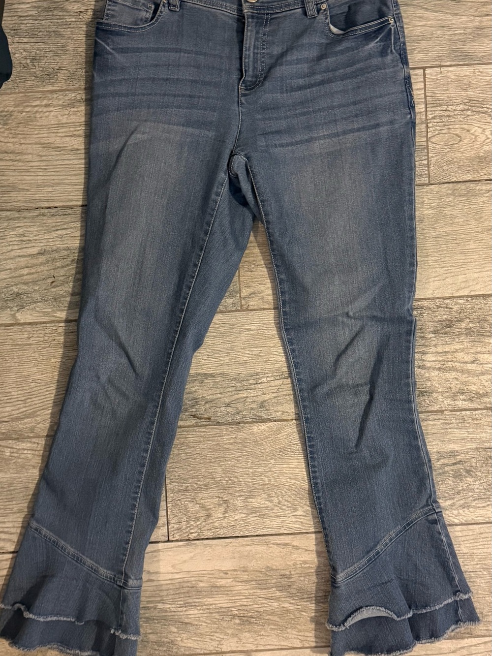 INC International Concepts Double Ruffle Hard 2Find size 2